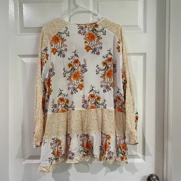 Bohemian White Floral Top Boutique Viscose Long Sleeve Flowy - Picture 6 of 9